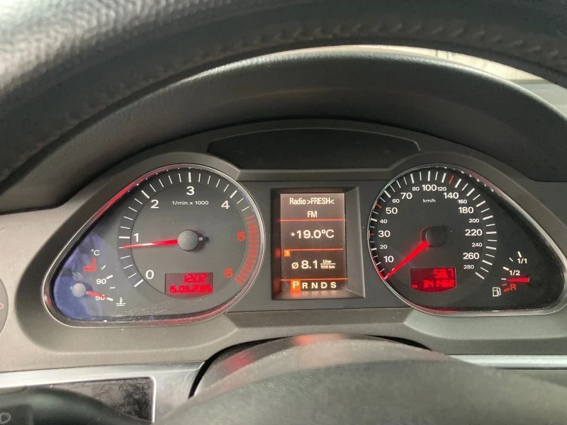 Audi A6 3.0, снимка 13 - Автомобили и джипове - 52979012