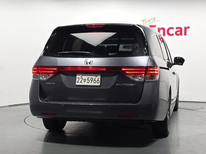 Honda Odyssey 3.5 4Th Generation, снимка 8 - Автомобили и джипове - 55842905
