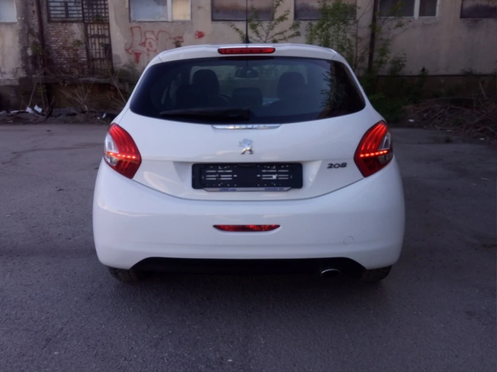 Peugeot 208 1.2 i / 82hp - изображение 7