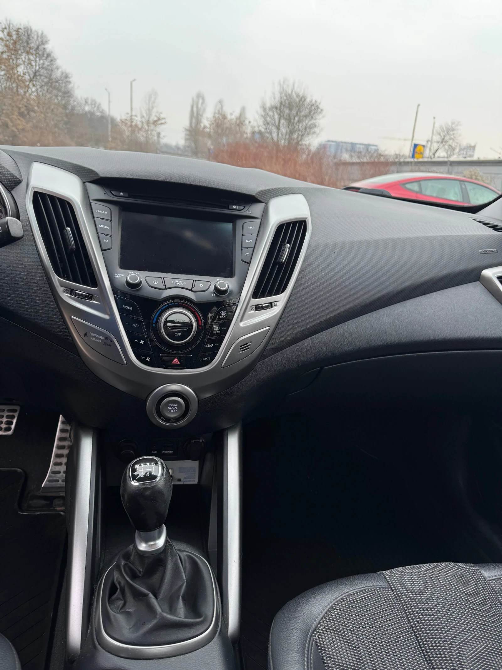 Hyundai Veloster   - изображение 6
