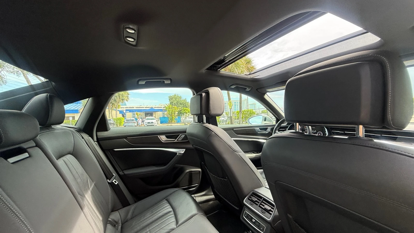 Audi A6 3.0T Premium Plus 55 TFSI - изображение 10