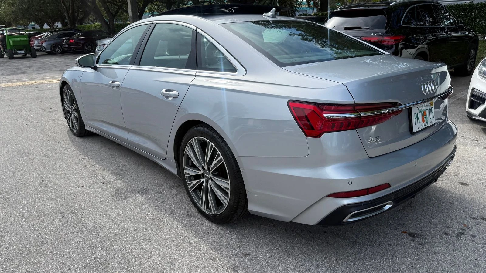 Audi A6 3.0T Premium Plus 55 TFSI - изображение 5