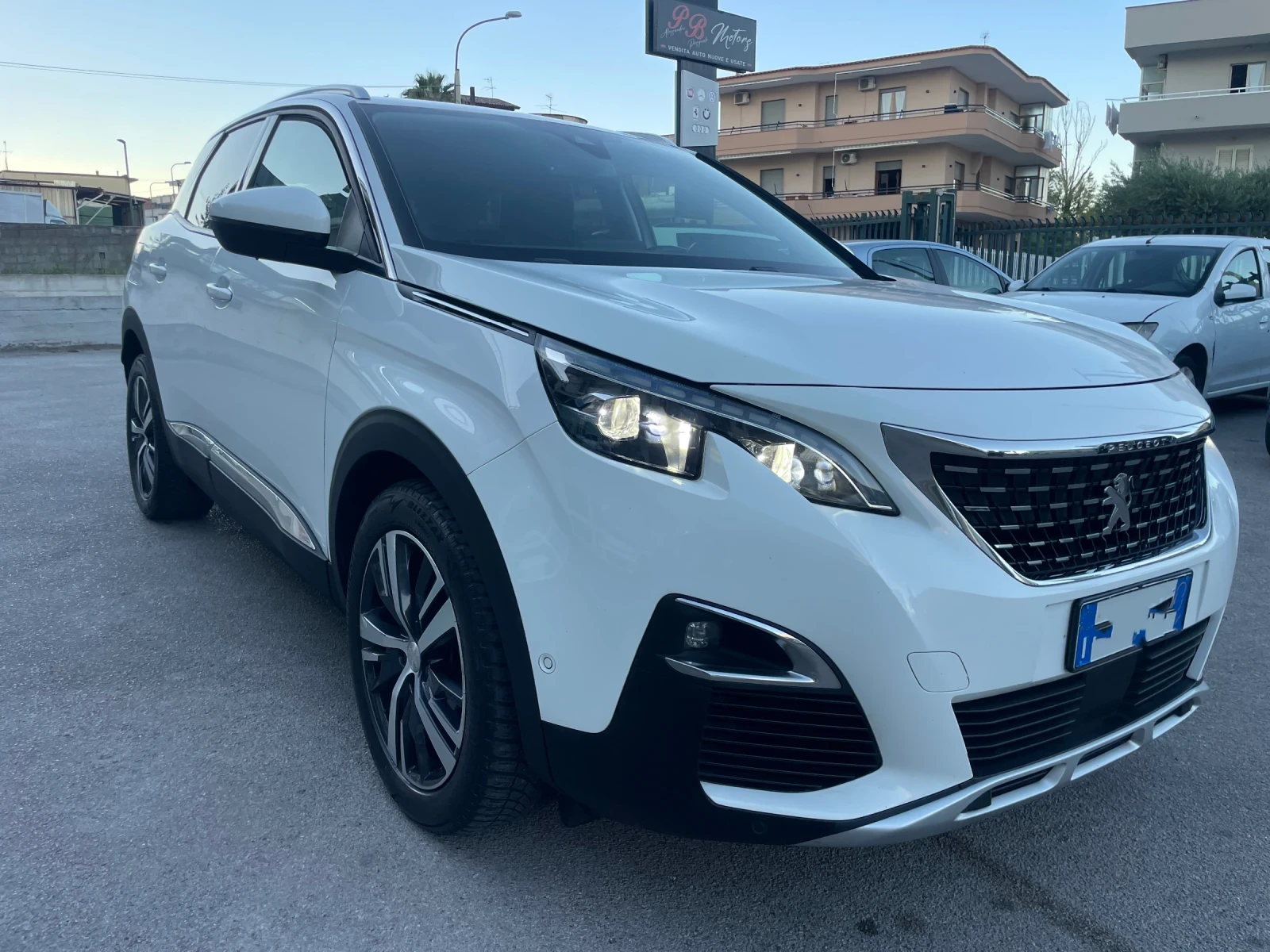 Peugeot 3008 BlueHDi 120 SeS EAT6 Allure EURO 6B - изображение 3