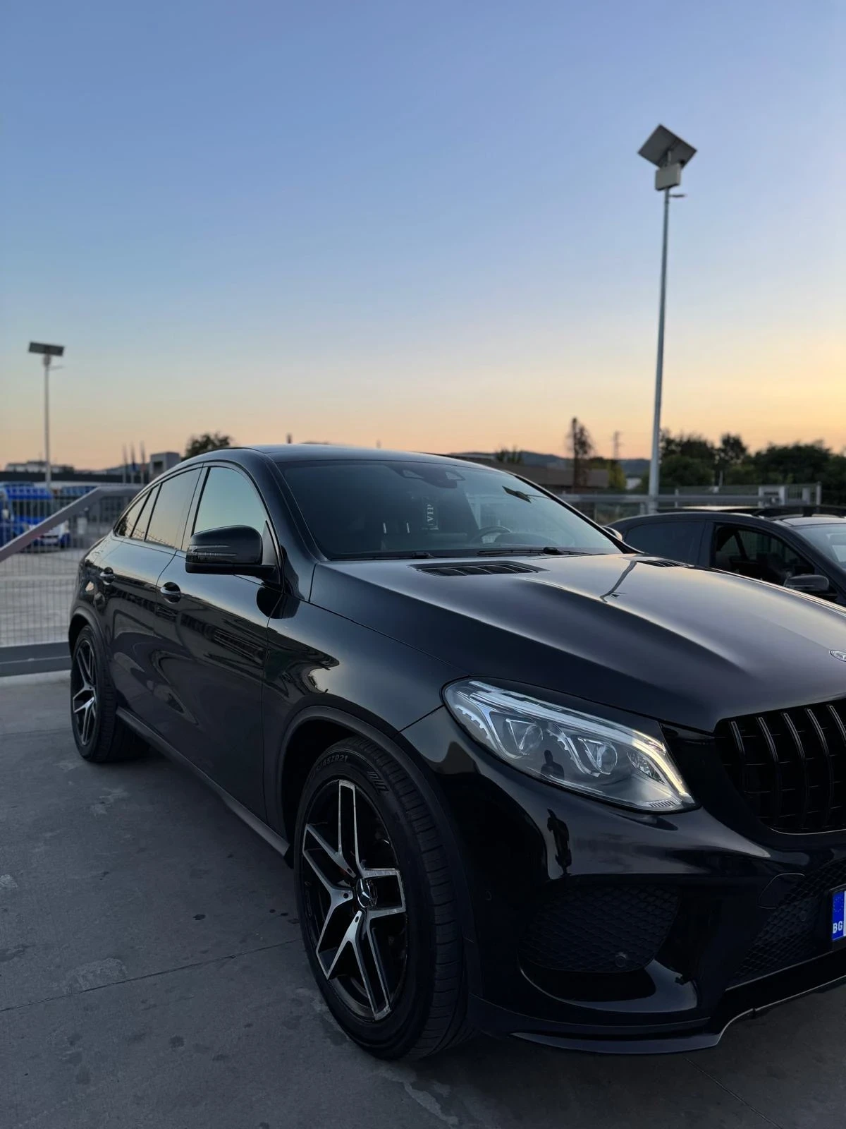 Mercedes-Benz GLE Coupe AVANGARD , снимка 3 - Автомобили и джипове - 53582761