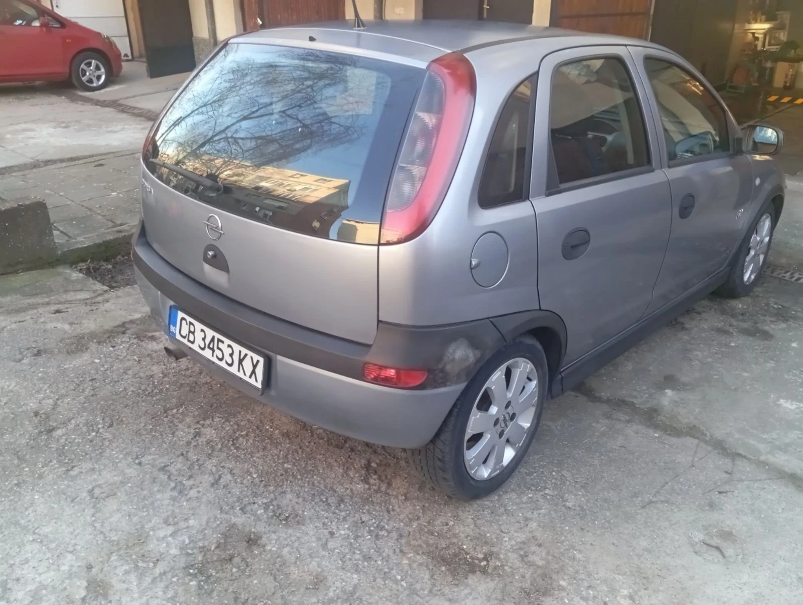 Opel Corsa 1.4 90 к.с - изображение 2