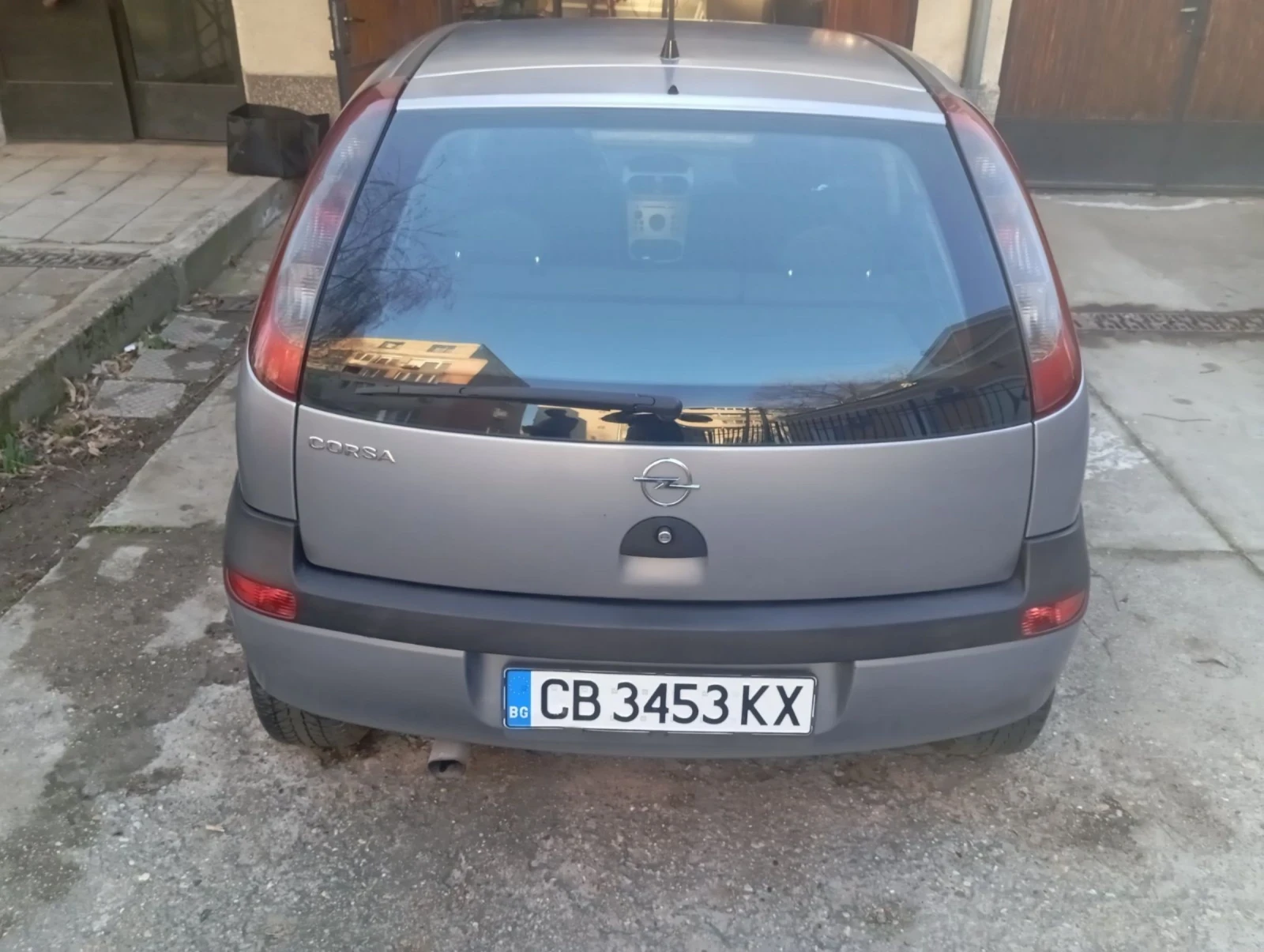 Opel Corsa 1.4 90 к.с - изображение 4