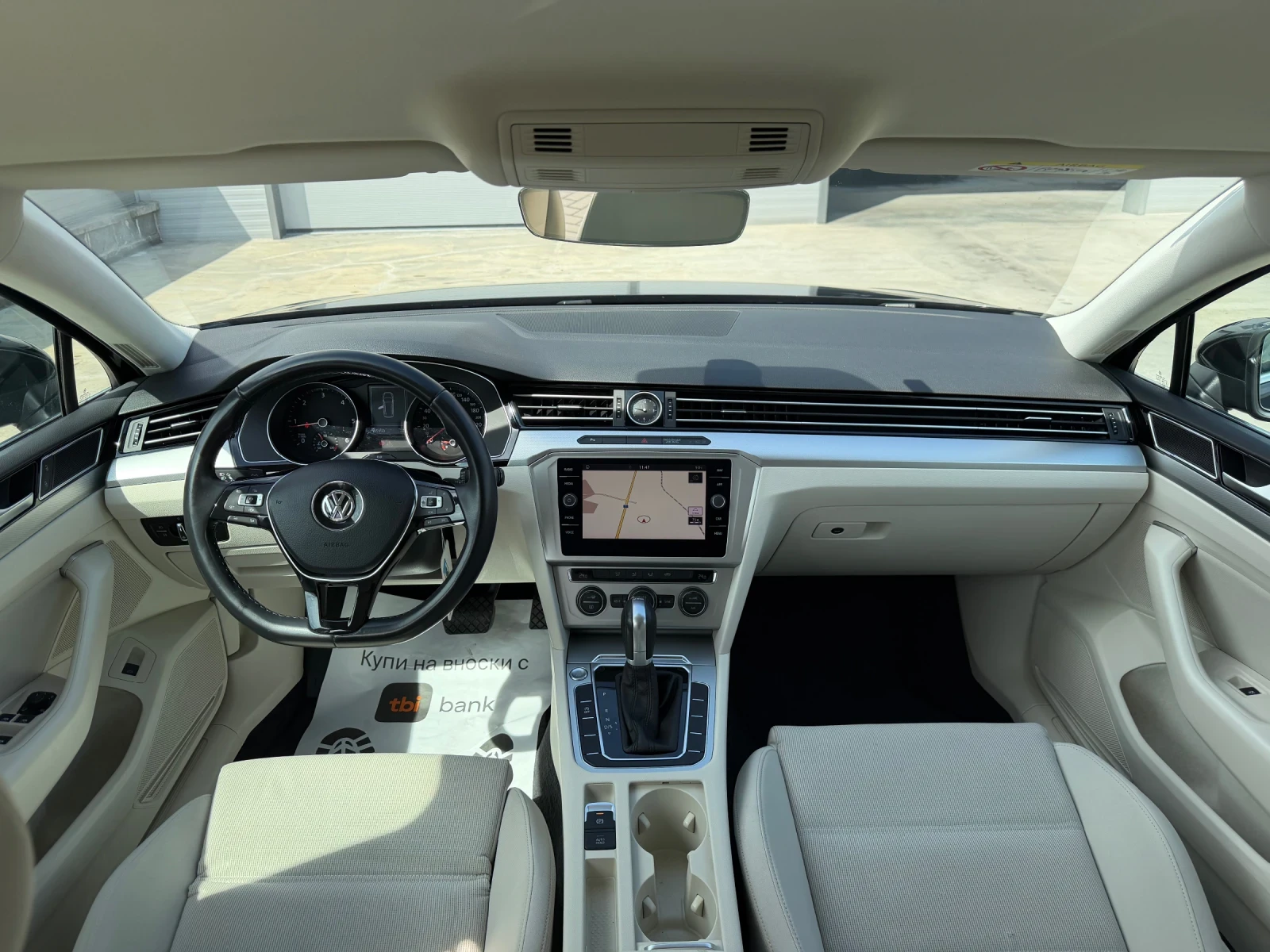 VW Passat 2.0TDI* АВТОМАТИК* ДИСТРОНИК* НАВИГАЦИЯ* ЛИЗИНГ* , снимка 8 - Автомобили и джипове - 53990889