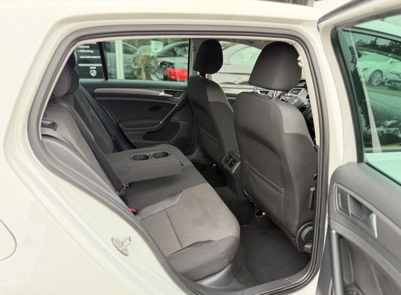 VW Golf 1.6 105 BlueMotion Navi, снимка 12 - Автомобили и джипове - 54459004