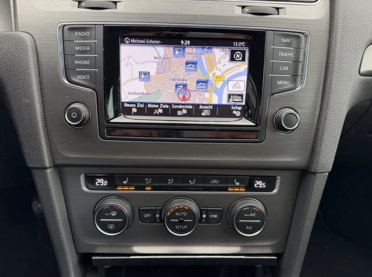 VW Golf 1.6 105 BlueMotion Navi, снимка 15 - Автомобили и джипове - 54459004