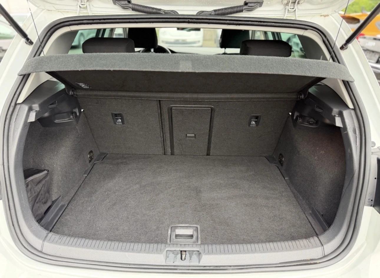 VW Golf 1.6 105 BlueMotion Navi, снимка 11 - Автомобили и джипове - 54459004