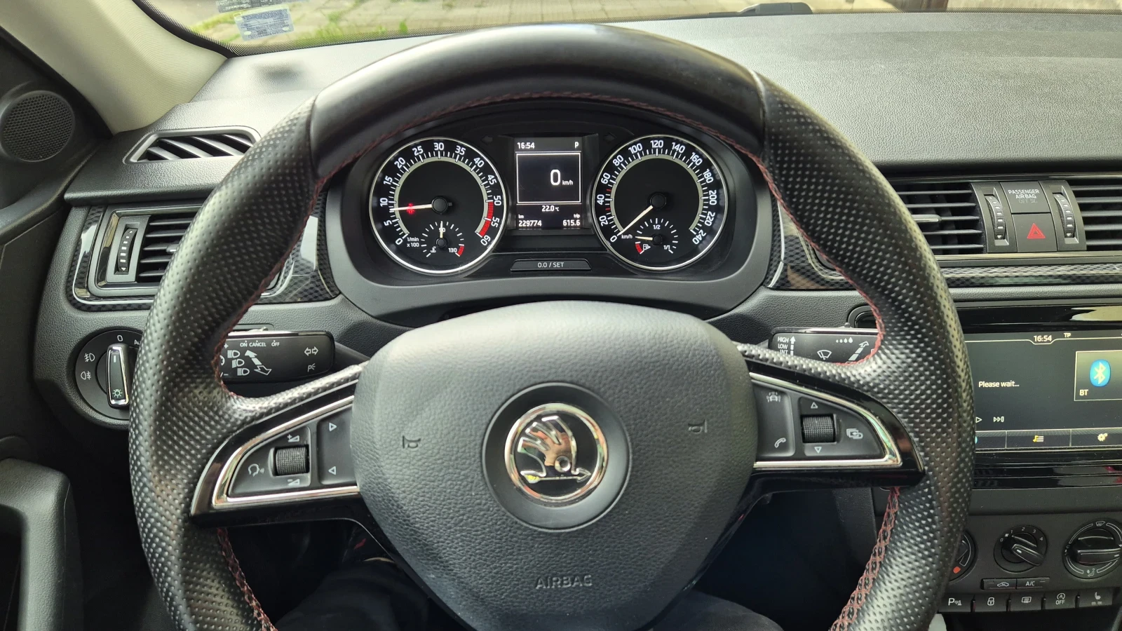 Skoda Rapid MONTE CARLO 1.4TDI, снимка 10 - Автомобили и джипове - 54710288