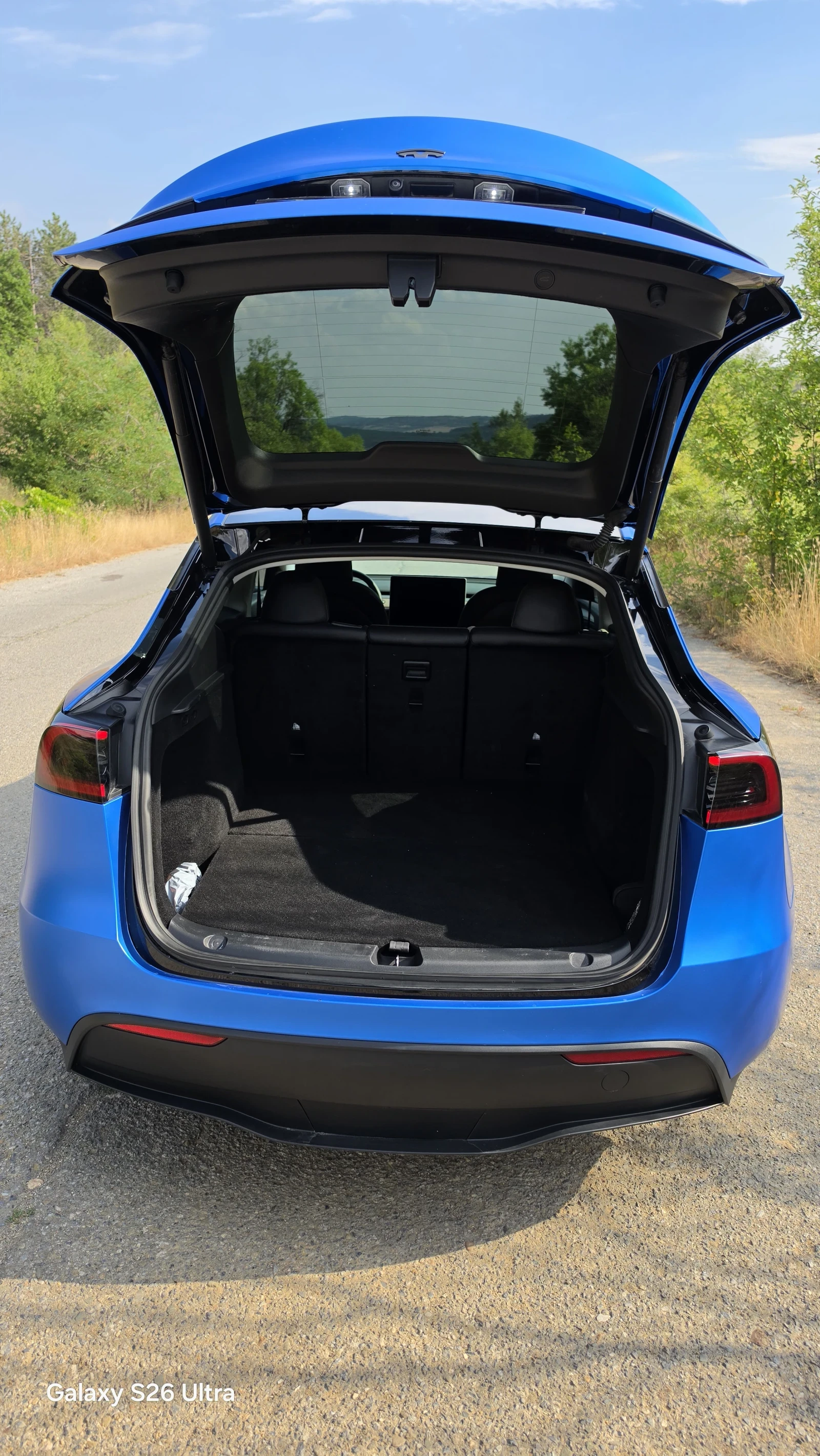 Tesla Model Y, снимка 7 - Автомобили и джипове - 55136543