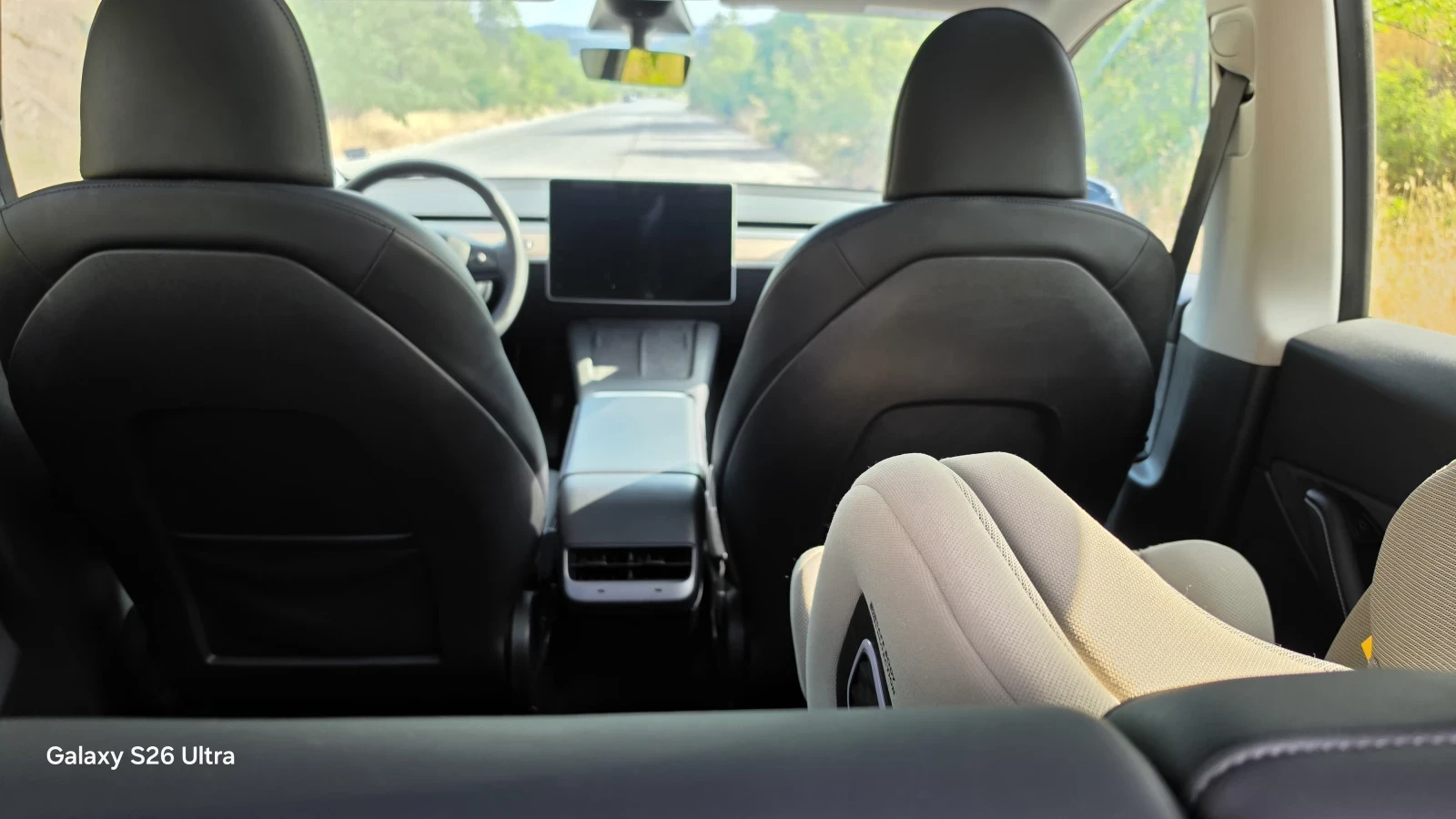 Tesla Model Y, снимка 8 - Автомобили и джипове - 55136543