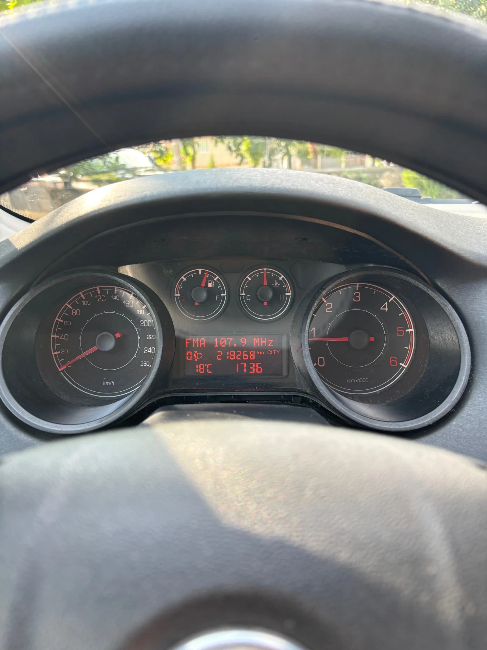 Fiat Bravo 1.9mjet, снимка 17 - Автомобили и джипове - 55224499
