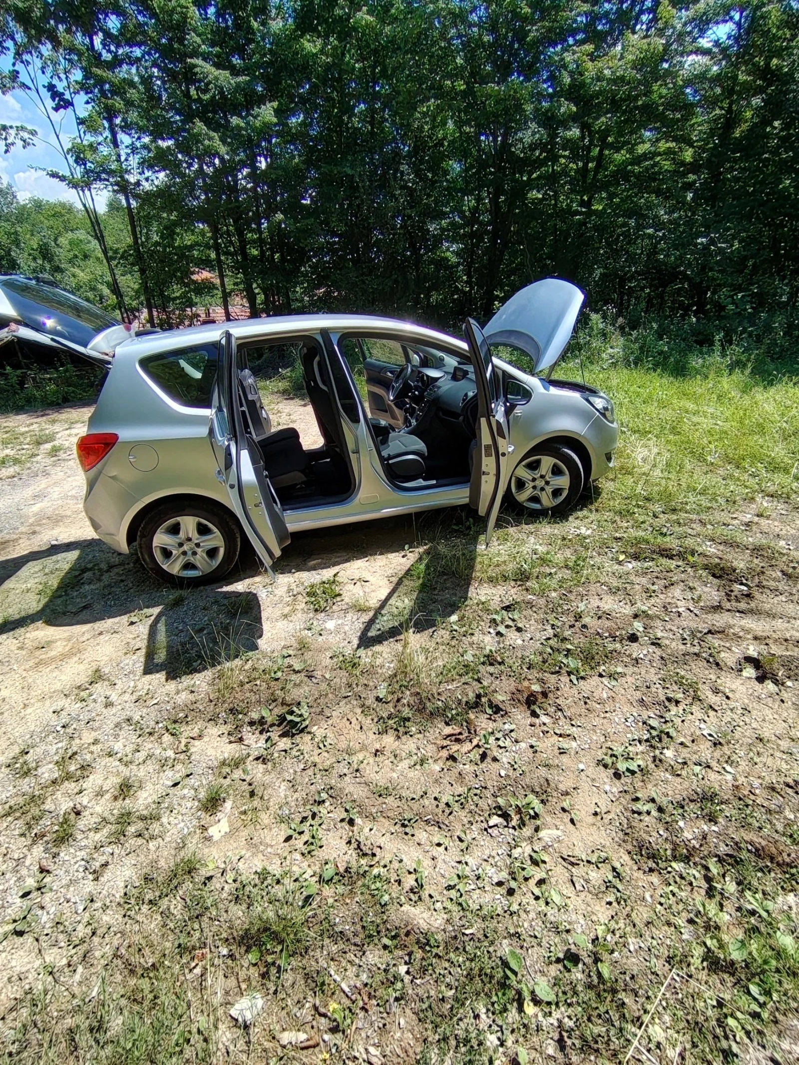 Opel Meriva, снимка 4 - Автомобили и джипове - 55228843
