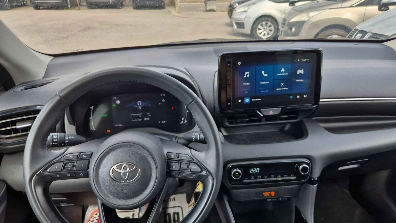Toyota Yaris 1.5 HEV, снимка 4 - Автомобили и джипове - 55250103