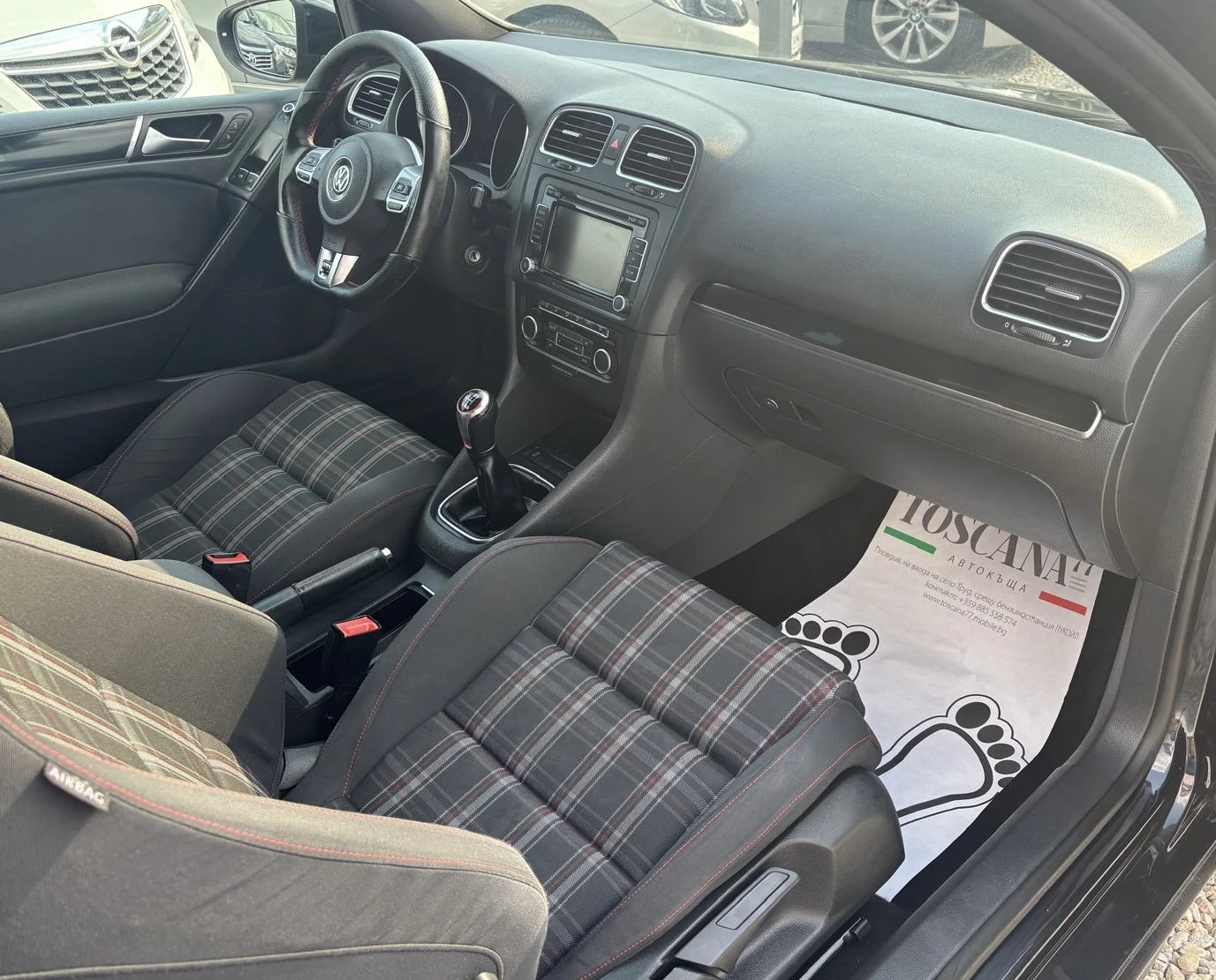 VW Golf GTI* 2.0tsi* 211k.c* Сервизна История* , снимка 6 - Автомобили и джипове - 55563290