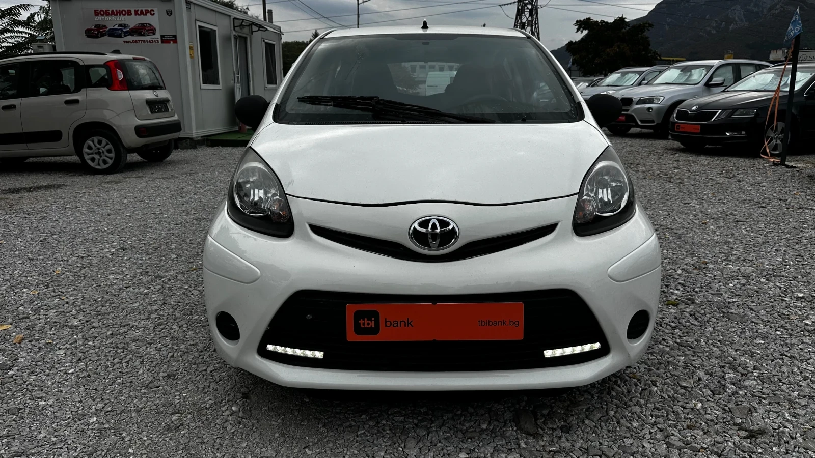 Toyota Aygo 1.0i евро 5 фейс лифт, снимка 2 - Автомобили и джипове - 55659665