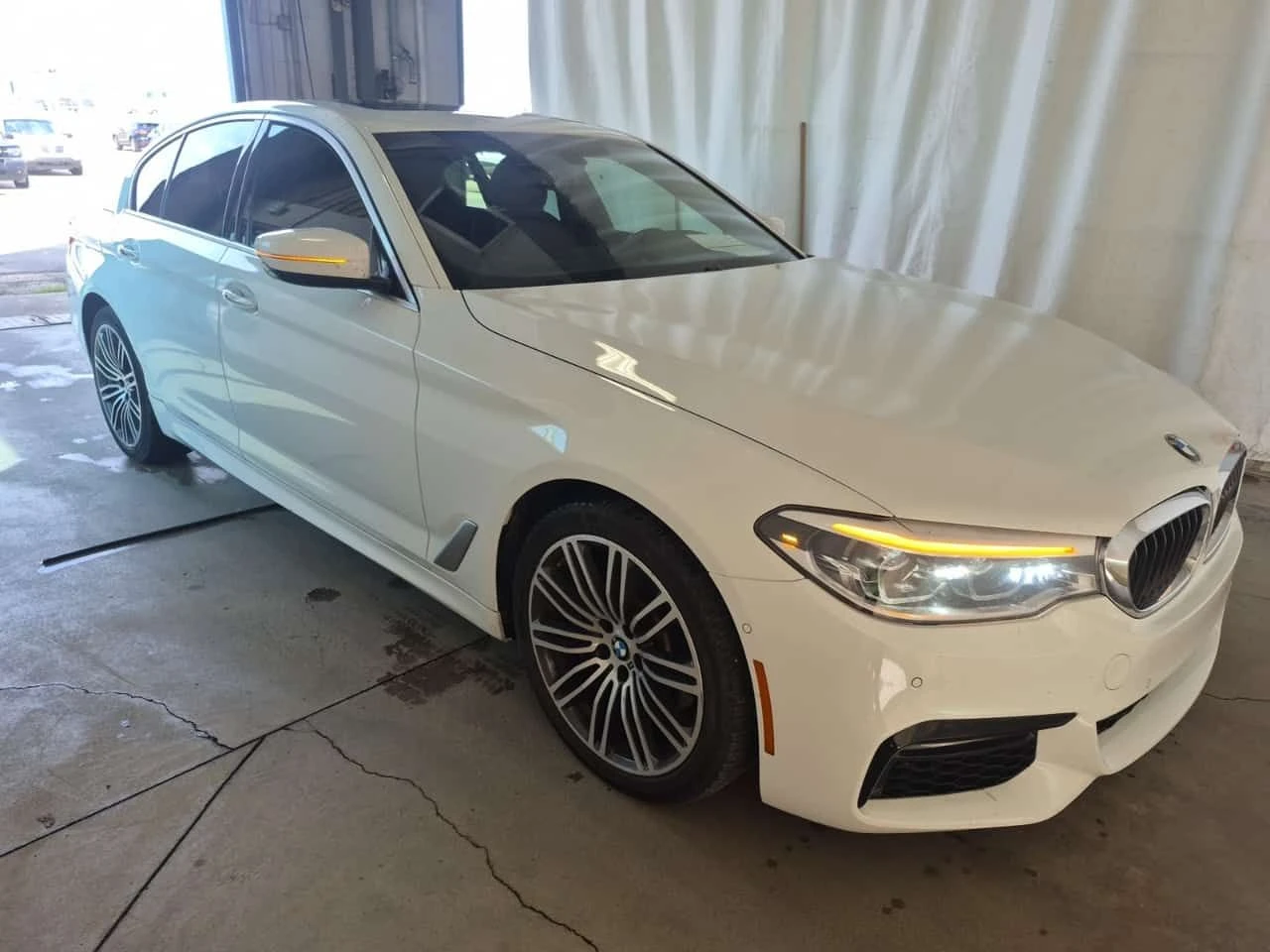 BMW 530 * 530I XDRIVE * CARFAX * ЦЕНА ДО БГ, снимка 2 - Автомобили и джипове - 55681077