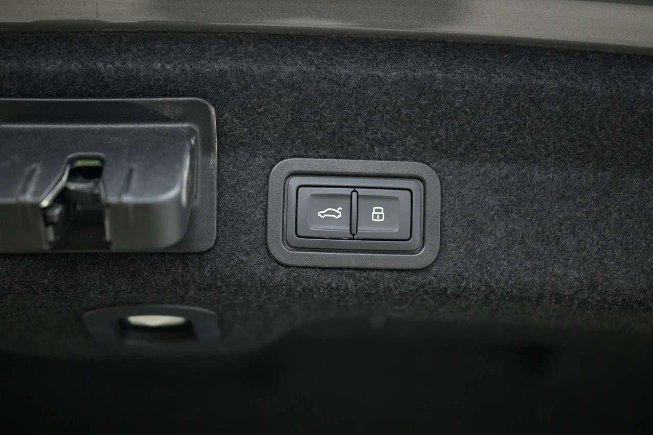 Audi A6 Technik, снимка 11 - Автомобили и джипове - 56541025