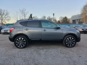 Nissan Qashqai 2.0 I. 4x4.КАМЕРА НА 360 Градуса, снимка 6