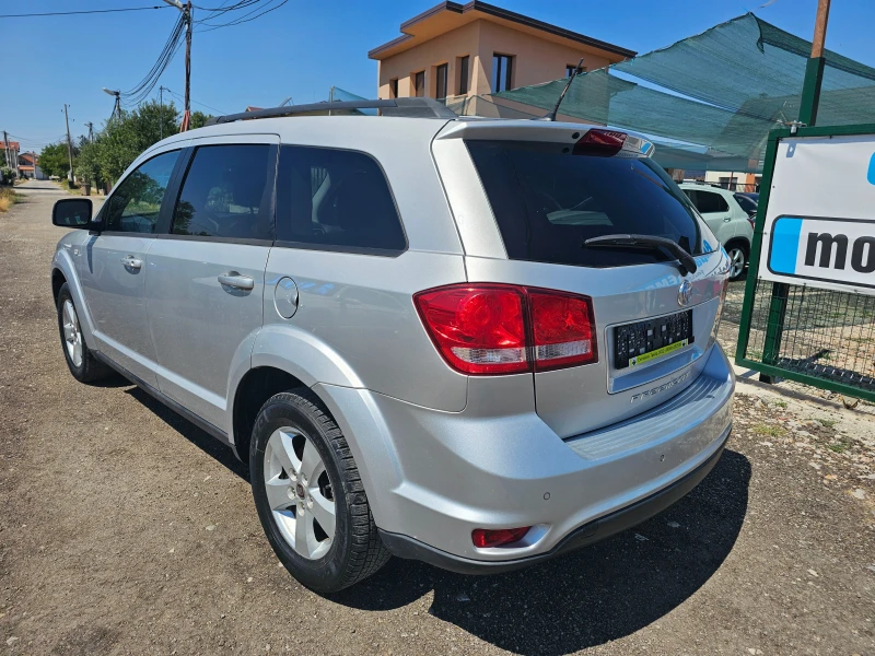 Fiat Freemont 2.0d 170кс 7mеста ЕURO5B, снимка 10 - Автомобили и джипове - 47518358