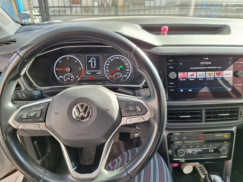 VW T-Cross, снимка 10 - Автомобили и джипове - 48976292