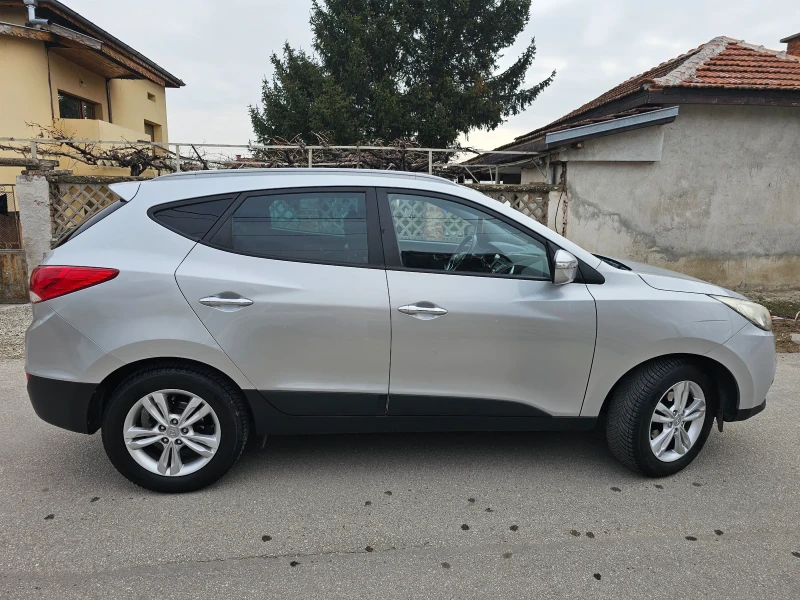 Hyundai IX35, снимка 6 - Автомобили и джипове - 49034051