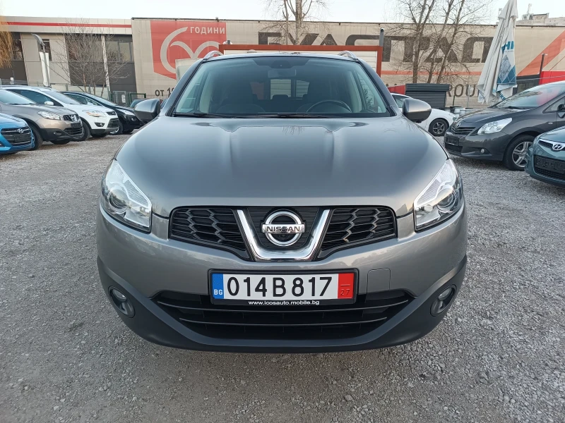 Nissan Qashqai 2.0 I. 4x4.КАМЕРА НА 360 Градуса, снимка 8 - Автомобили и джипове - 49529215