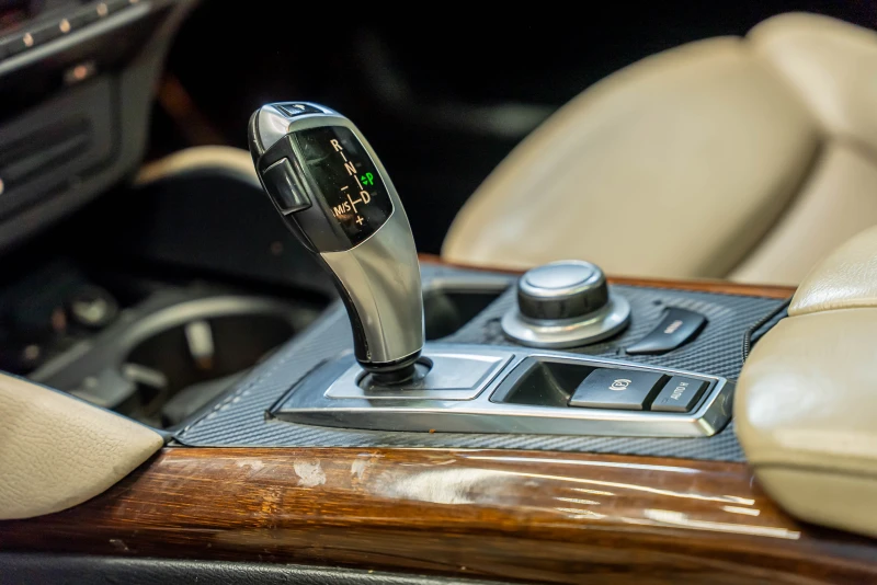 BMW X6 xDrive35d, снимка 8 - Автомобили и джипове - 52736139