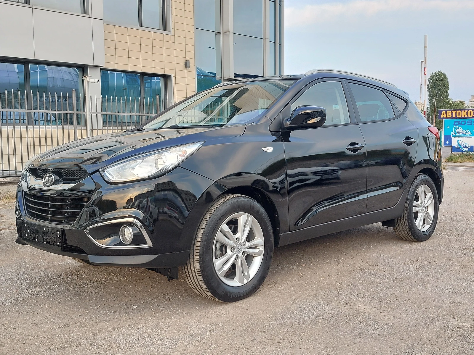 Hyundai IX35 1.7CRDi 116кс КОЖА ПАНОРАМА - изображение 2