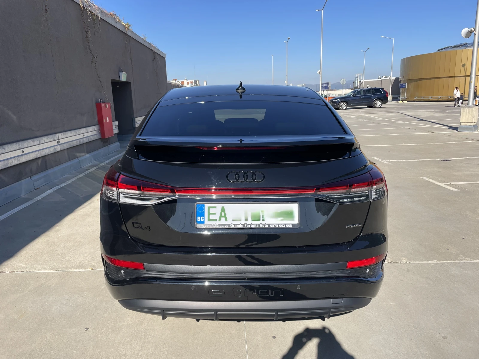 Audi Q4 E-tron 55 Sportback S design - изображение 6