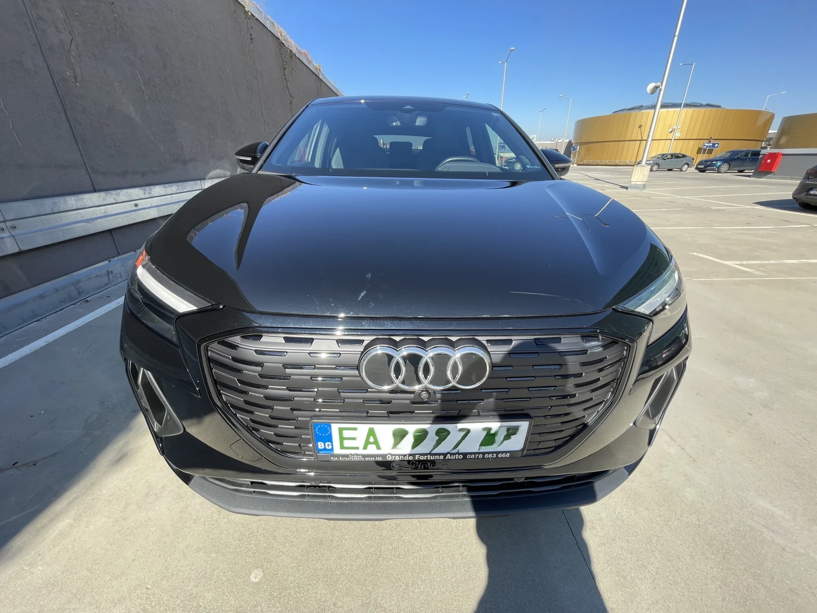 Audi Q4 E-tron 55 Sportback S design - изображение 2