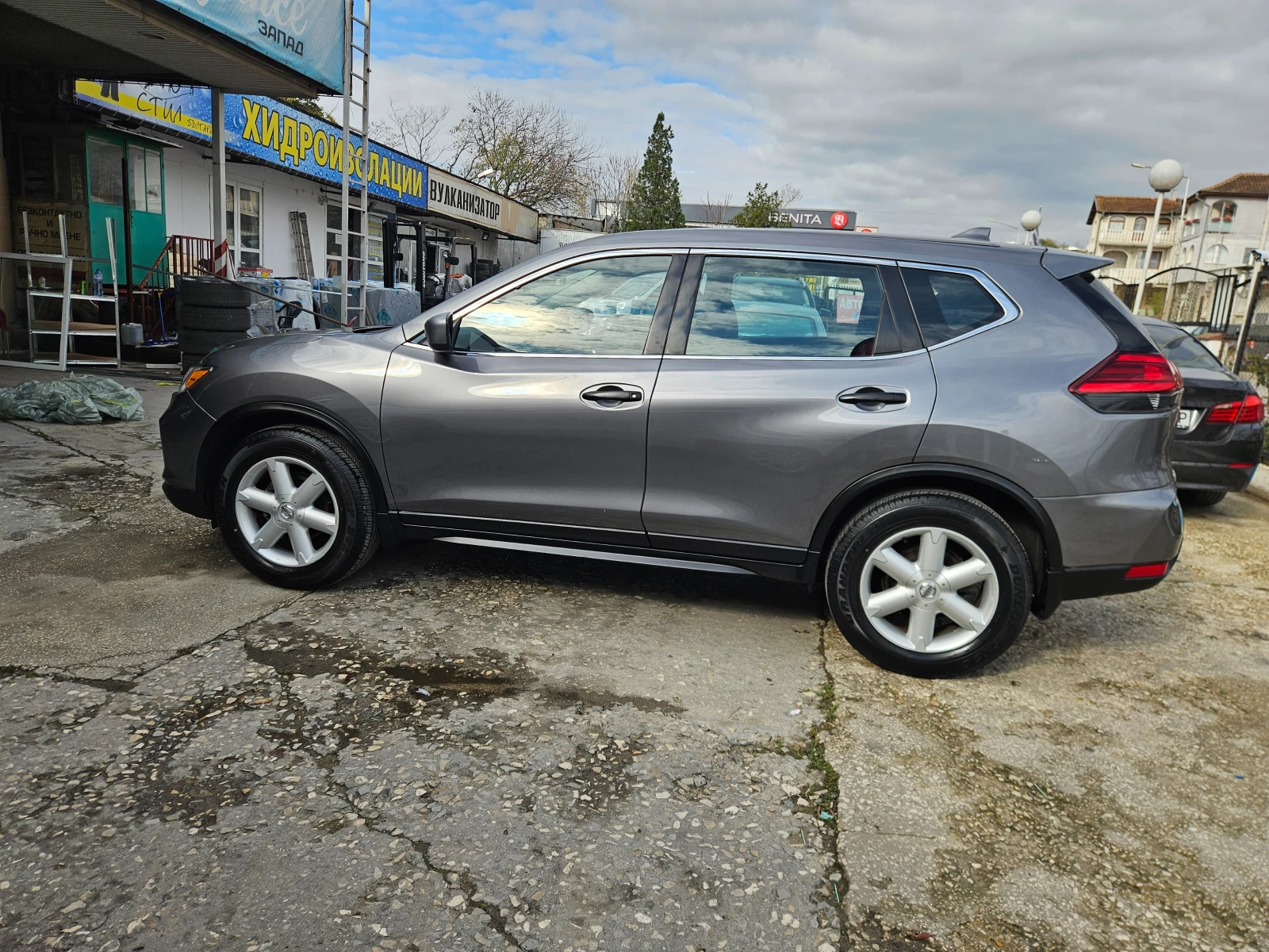 Nissan Rogue 2.5 4x4 - изображение 7