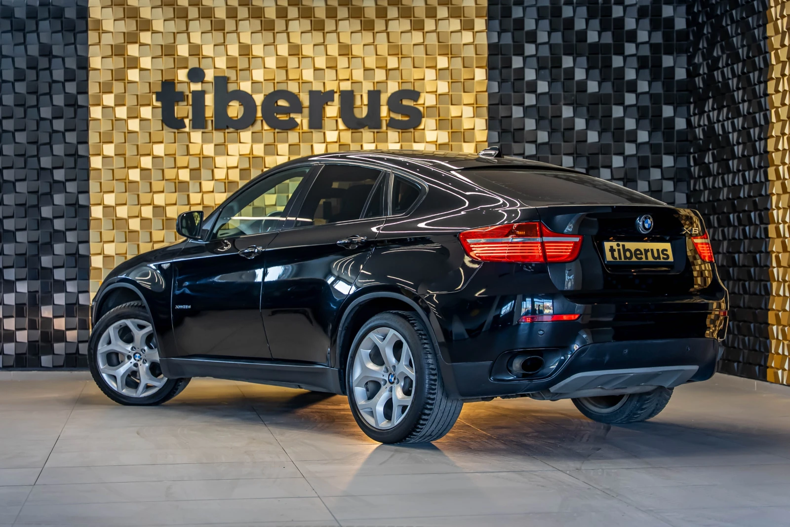 BMW X6 xDrive35d - изображение 2