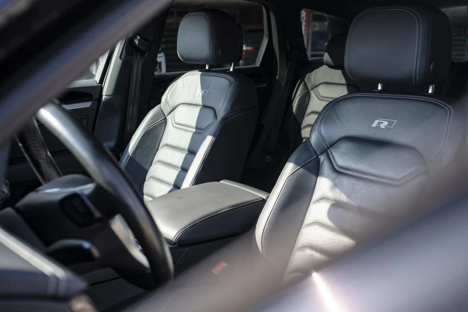 VW Touareg R-Line, снимка 12 - Автомобили и джипове - 53902517