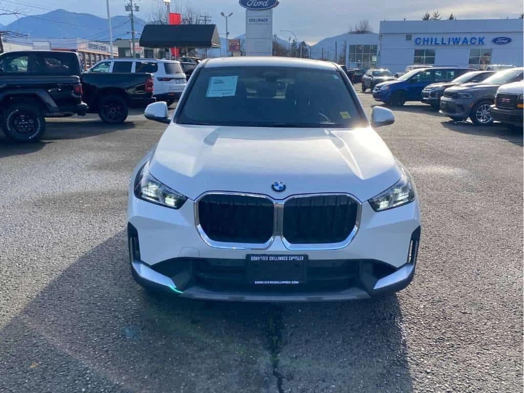 BMW X1 xDrive28i/ПАНОРАМА/ПОДГРЕВИ, снимка 2 - Автомобили и джипове - 54377555