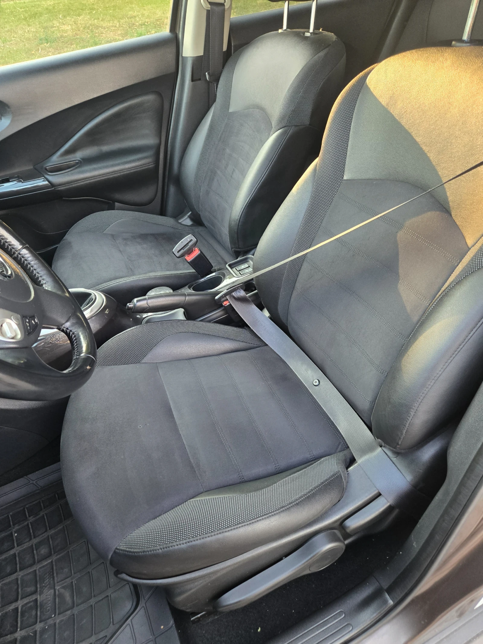 Nissan Juke 1.5, снимка 8 - Автомобили и джипове - 55436645