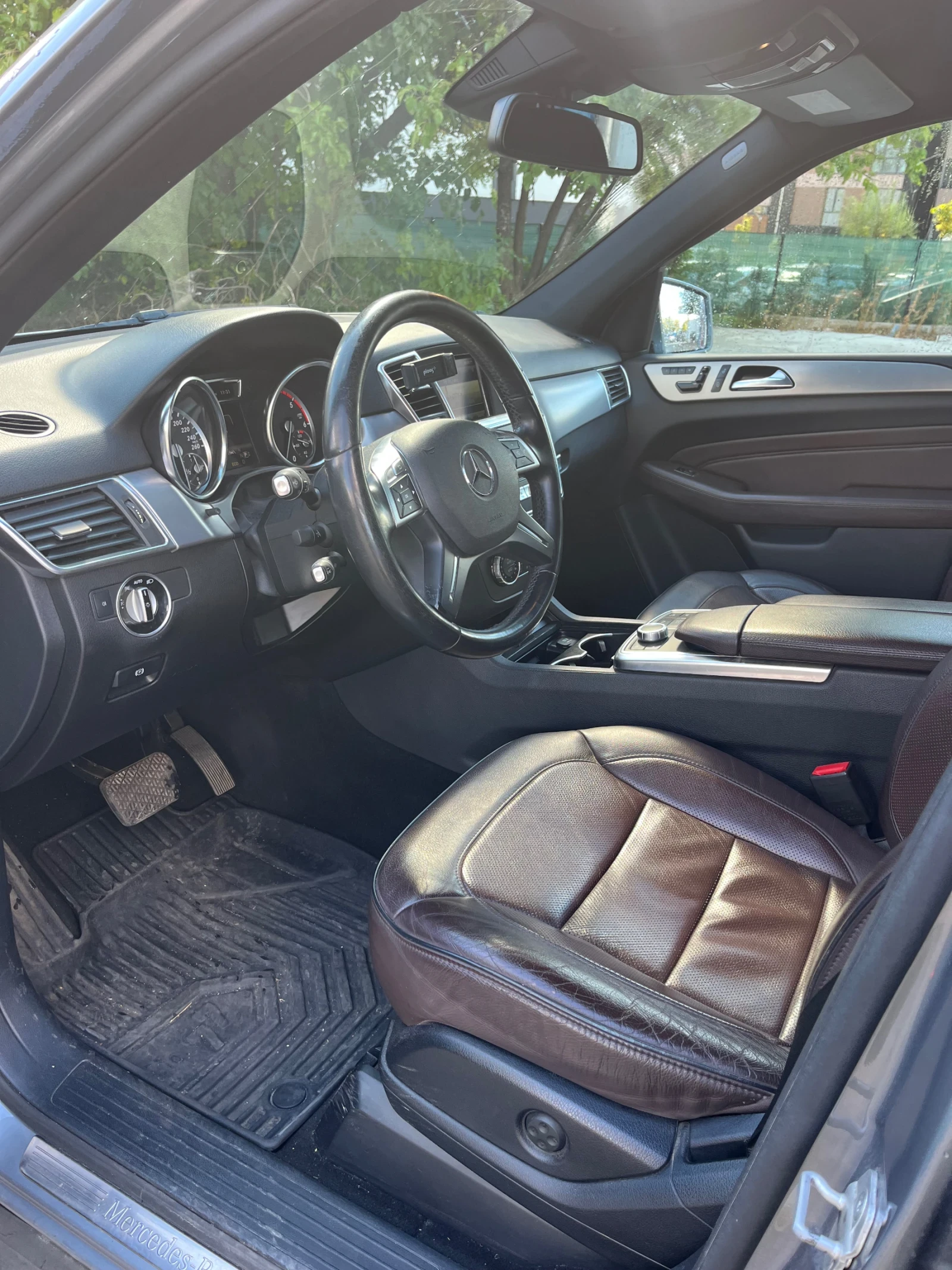 Mercedes-Benz ML 350 Bluetec 4 Matic, снимка 4 - Автомобили и джипове - 56175689