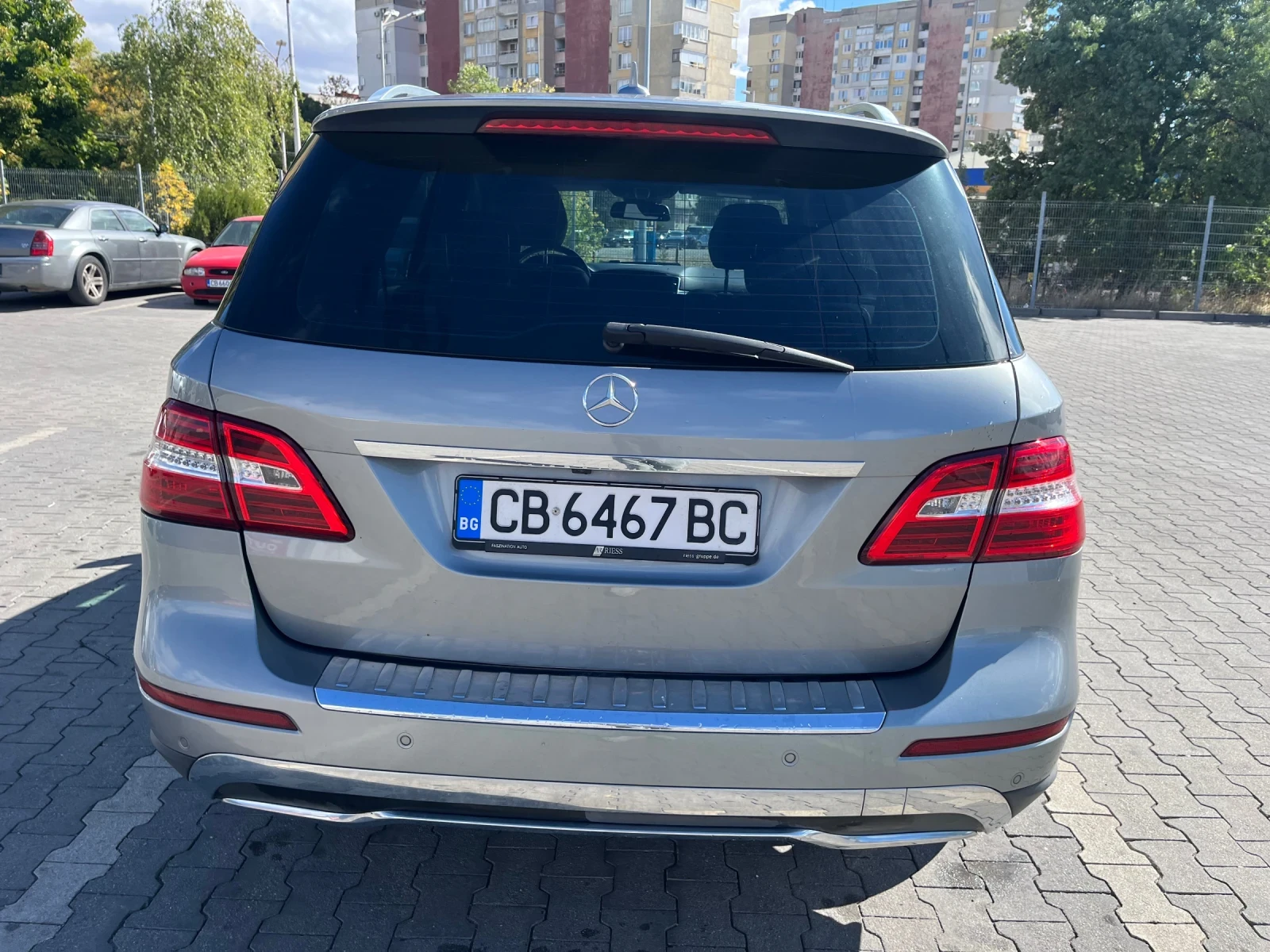 Mercedes-Benz ML 350 Bluetec 4 Matic, снимка 9 - Автомобили и джипове - 56175689