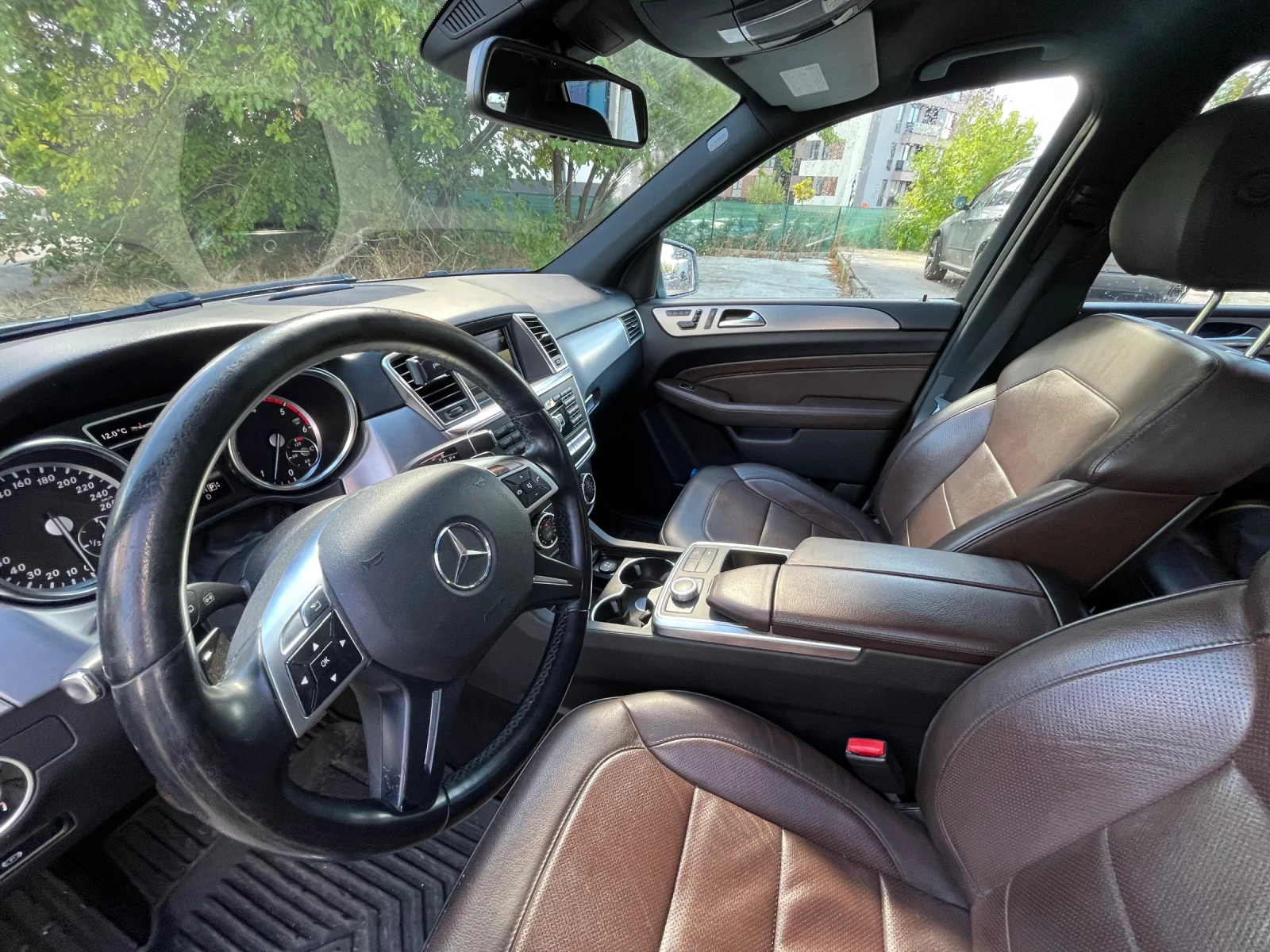 Mercedes-Benz ML 350 Bluetec 4 Matic, снимка 3 - Автомобили и джипове - 56175689