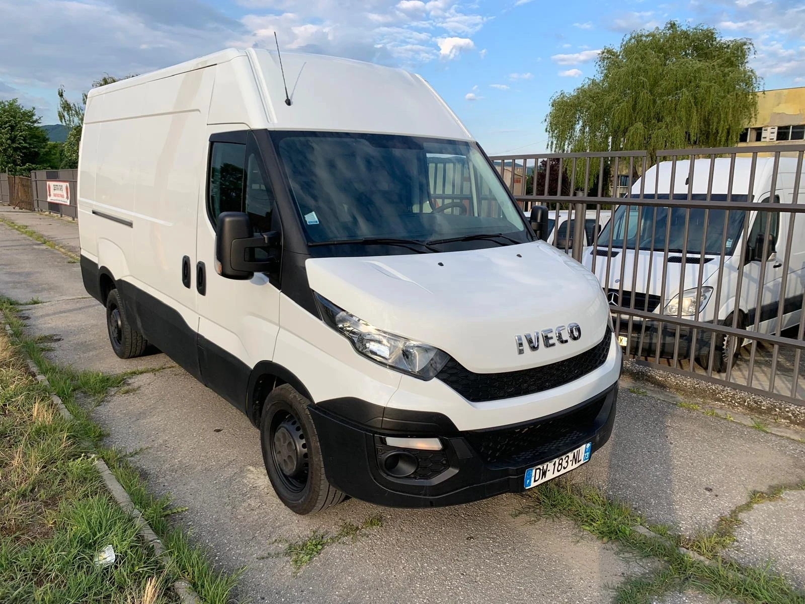 Iveco Daily 35-150 Климатик, снимка 3 - Бусове и автобуси - 55160245