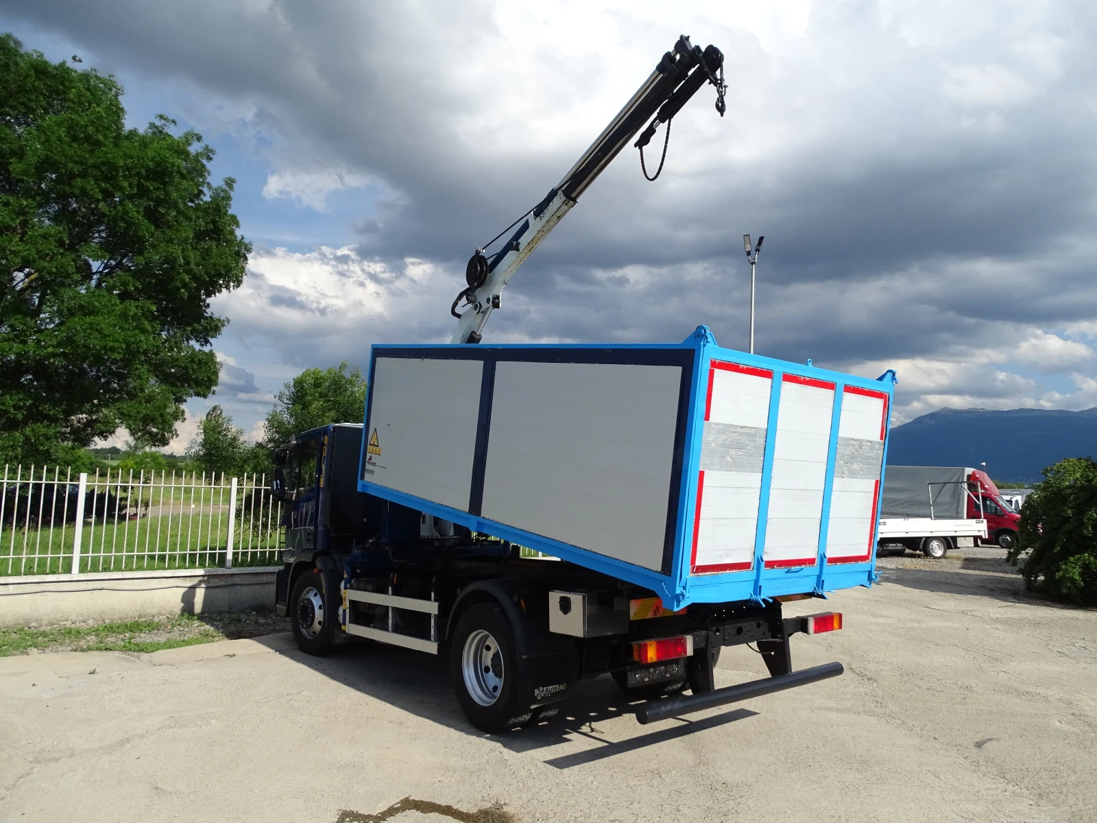 Iveco Eurocargo120e * ЕКАРИСАЖЕН КАМИОН ЗА ЖИВОТНИ* , снимка 4 - Камиони - 54824128