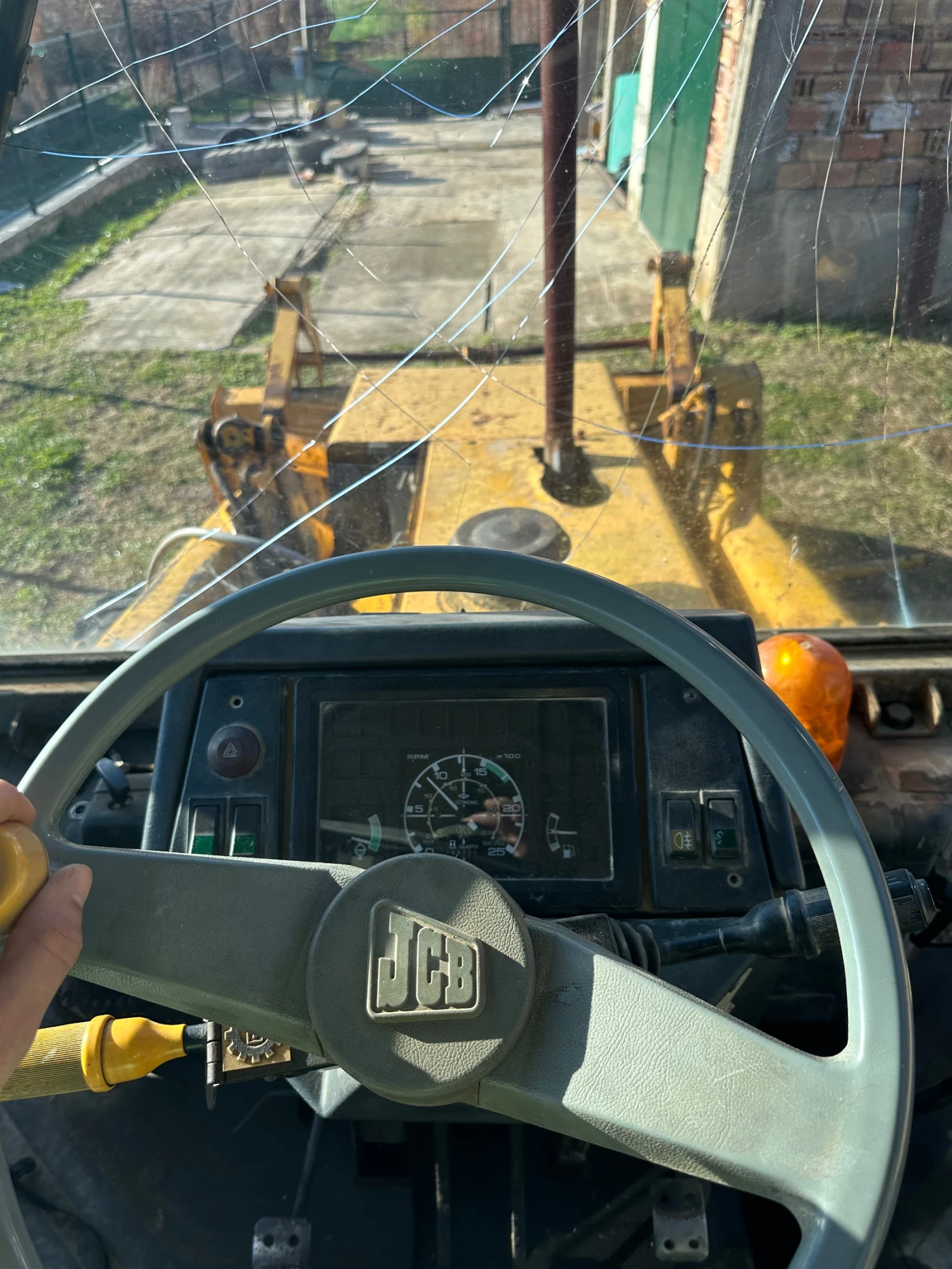 Багер JCB 3cx - изображение 4