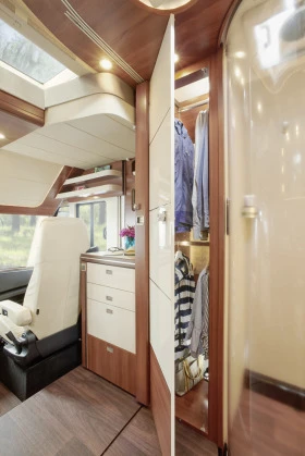 Кемпер Carthago Liner for Two I 53 L , снимка 5