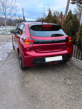 Peugeot 208 1.2 АВТОМАТ ЕАТ8 65000КМ., снимка 3