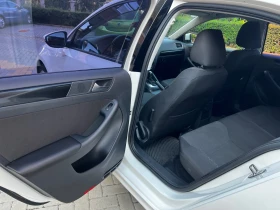 VW Jetta 2.0 TDI  | Mobile.bg    6