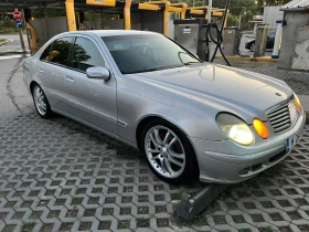  Mercedes-Benz E 320