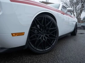 Dodge Challenger R T 5.7Hemi CARFAX - 18500 € / 36182.85 лв. - 54574118 2