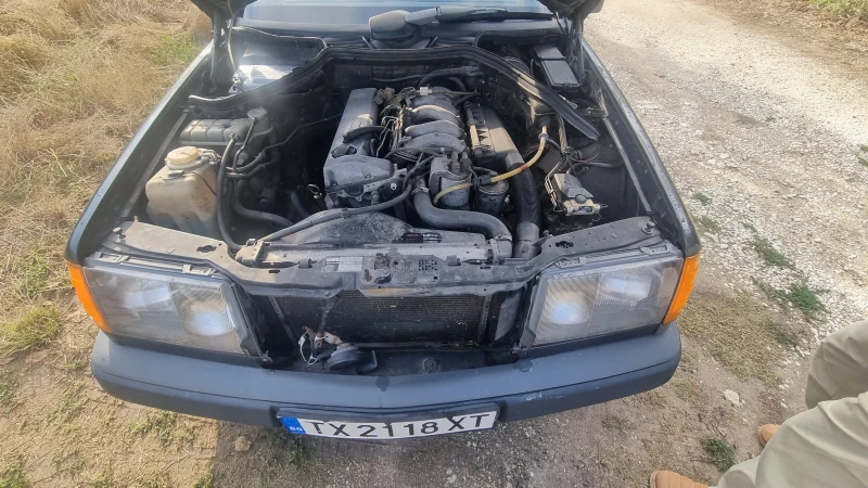 Mercedes-Benz 124 2, 5 дизел, снимка 8 - Автомобили и джипове - 47094829